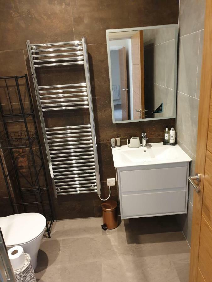 Birchover Juniper Court Aparthotel นอตติงแฮม ภายนอก รูปภาพ