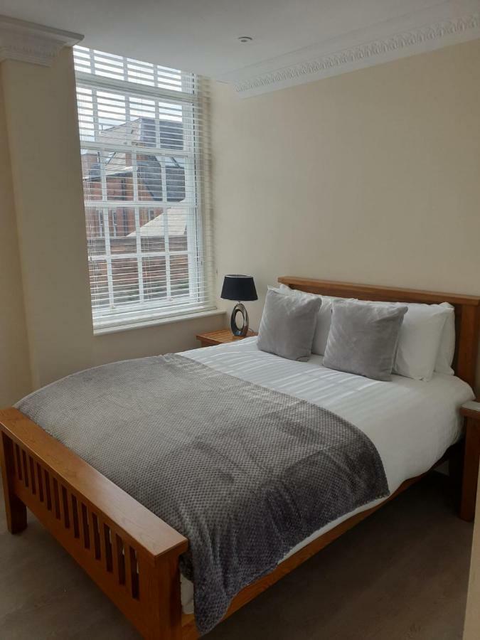 Birchover Juniper Court Aparthotel นอตติงแฮม ภายนอก รูปภาพ